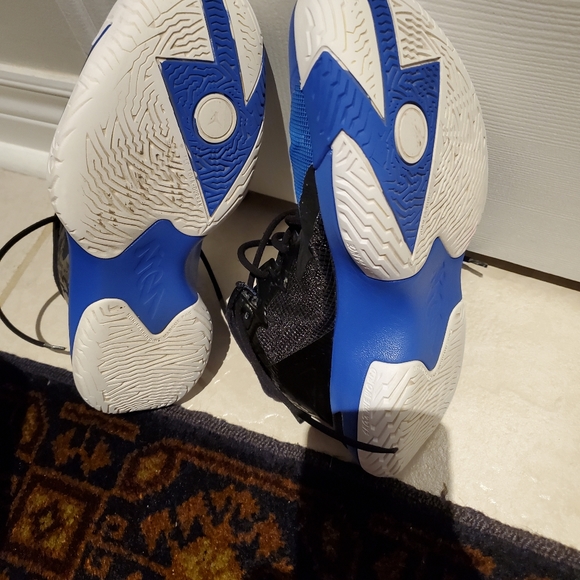 Jordan Zion 1 - Picture 7 of 8